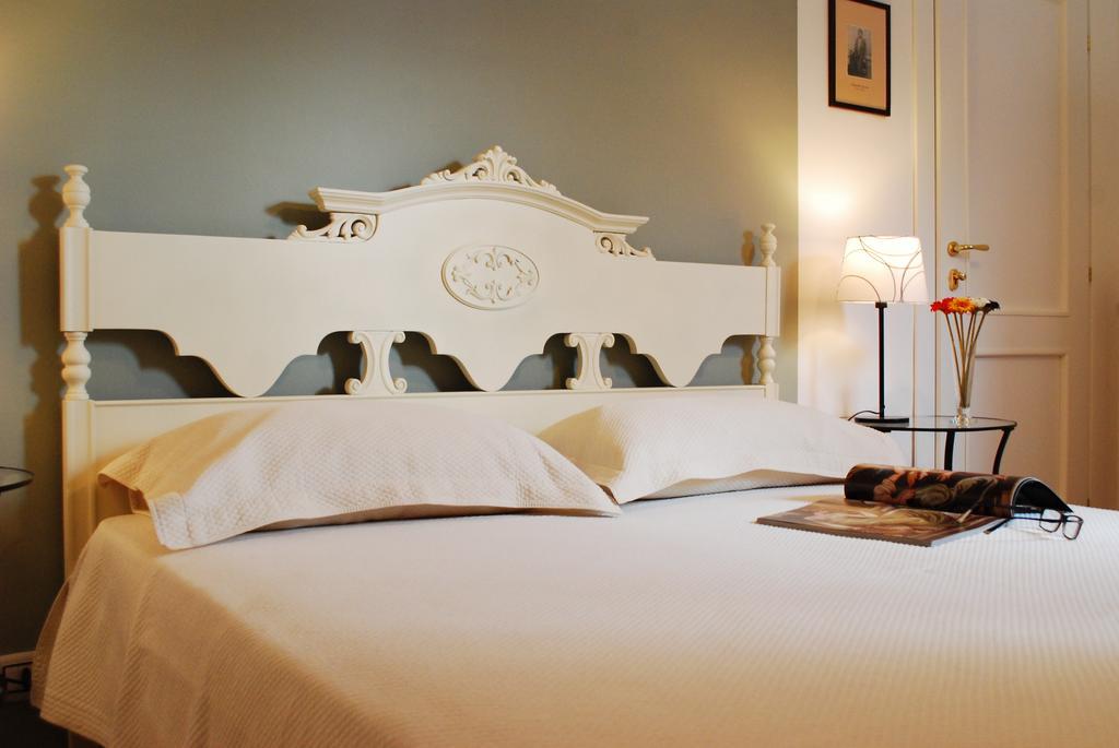 Le Stanze Dei Nonni Bed & Breakfast อาเวลลีโน ห้อง รูปภาพ